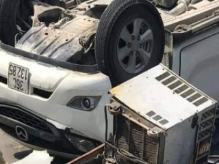 Tai nạn trên cao tốc La Sơn - Túy Loan, 2 người bị thương
