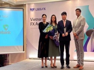 Vietcombank nhận danh hiệu Best FXall Taker năm 2023