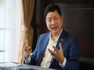 Trong khi ông Nguyễn Đức Tài chia tay 10.000 nhân sự, ông Trương Gia Bình tuyên bố: Không ai được mất việc, tìm giải pháp thế nào là trách nhiệm của người lãnh đạo