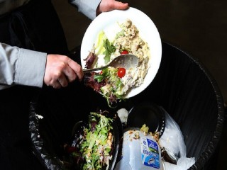 Hơn 1 tỷ bữa ăn bị vứt bỏ mỗi ngày