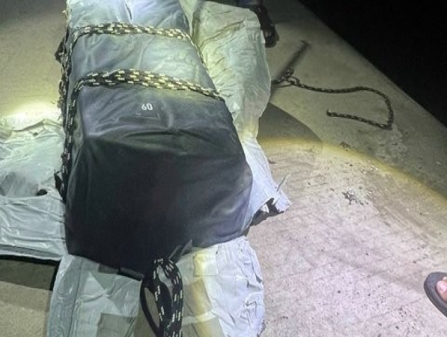Xác định hàng chục túi ni-lông trôi dạt vào bờ biển Gò Công là ma túy